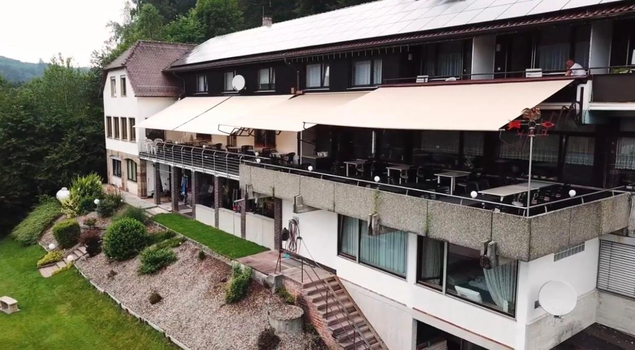Hotel Cafe Waldeck Wuestenrot Exteriör bild